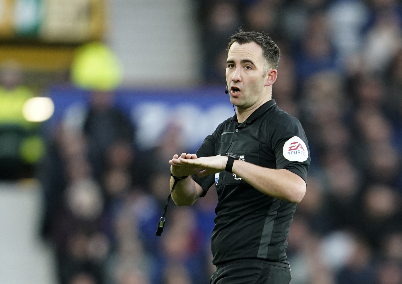 Chris Kavanagh arbitro Eintracht Francoforte Atalanta